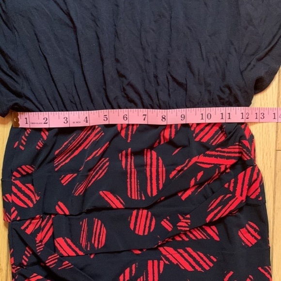 Black and red dress, BCBGeneratiin. - Picture 7 of 10